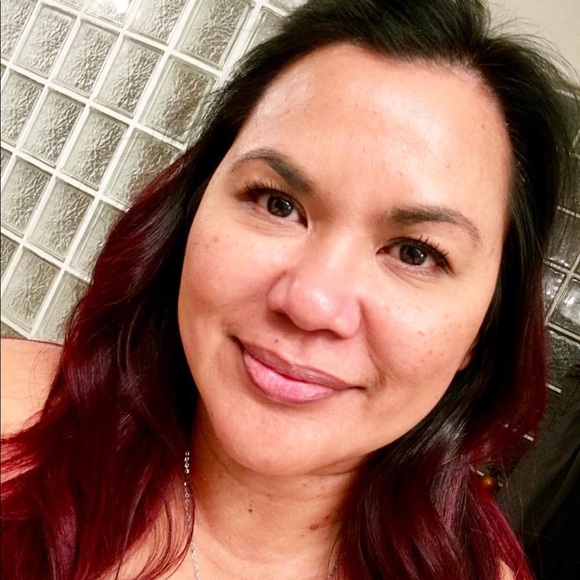 Meet your Posher, Linny - Picture 1 of 2